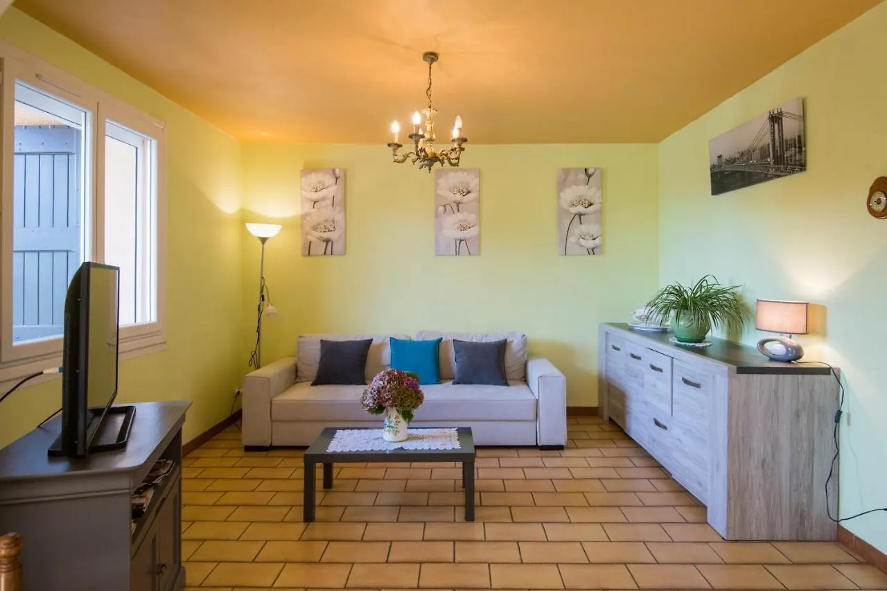 Le Soleil Occitan - A 20Min Du Viaduc De Millau Apartment Castelnau-Pegayrols